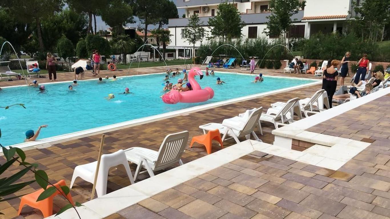 Pineto Resort