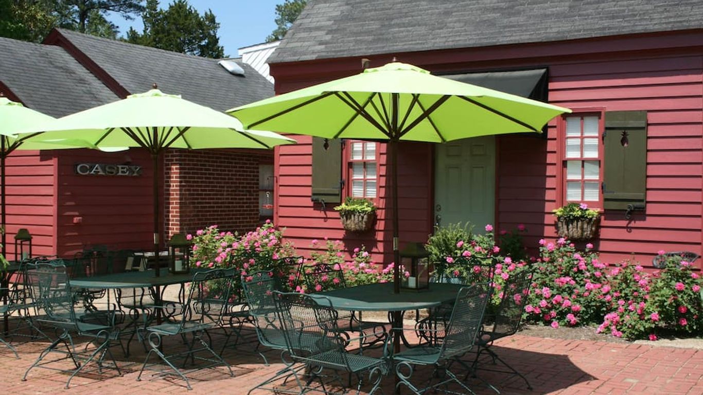 Williamsburg Manor B&B