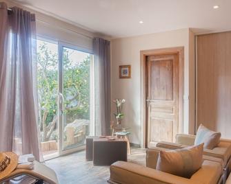 Casa del Sole Chambres d'Hotes de Charme - Favone - Soggiorno