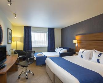 Holiday Inn Express Braintree - Braintree - Bedroom