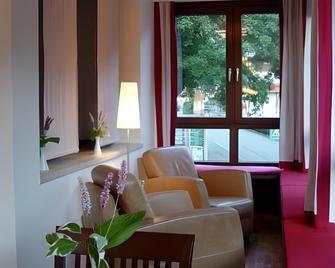 Hotel Koenigslinde - Oberaudorf - Obývací pokoj