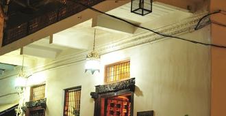 Zanzibar Palace Hotel - סטון טאון