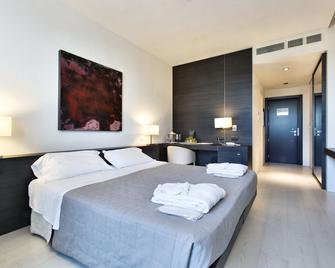Hotel Horizon - Montegranaro - Camera da letto
