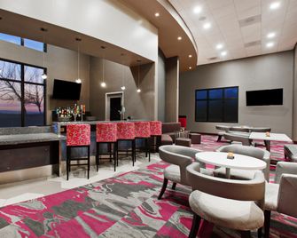 Hampton Inn & Suites Oakland Airport-Alameda - Alameda - Lounge