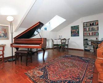 알렐레 플렉시렌트 아파트먼트 - 밀라노 - 거실