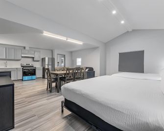 Super 8 by Wyndham Texas City/Galveston Area - Texas City - Bedroom