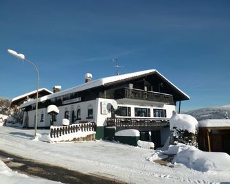 Gästehaus am Berg - Bayerisch Eisenstein - Κτίριο