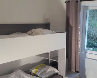 Taillefer - Saint-Paul-Flaugnac - Bedroom