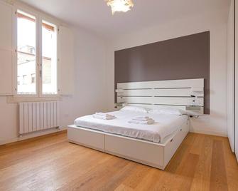 Canguroproperties - Albertoni - Bologna - Bedroom
