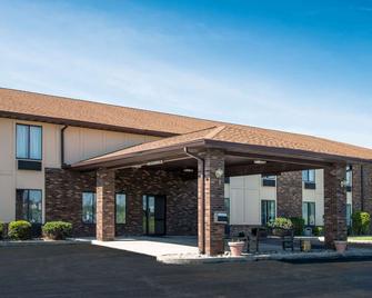 Days Inn by Wyndham Pontoon Beach - Pontoon Beach - Budynek