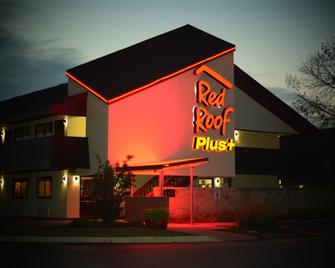 Red Roof Inn Plus+ University At Buffalo - Amherst - Amherst - Building