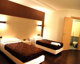 Hotel Sogni D'Oro Airport - Lamezia Terme - Bedroom