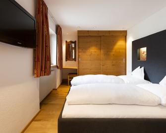 Hotel Sandhof - Lech am Arlberg - Bedroom