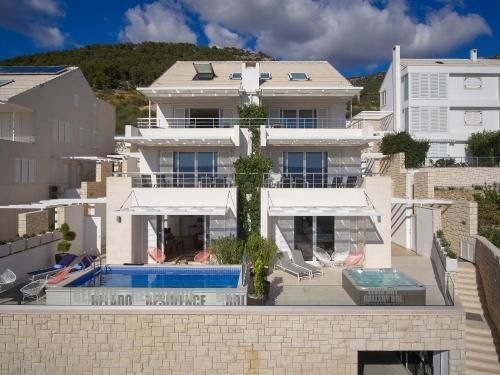 Belado Residence Bol - בול - בניין