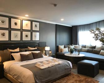 Stay in Style at Nimman R306B - Chiang Mai - Habitación