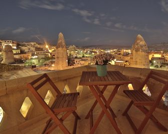 Shoestring Cave House - Göreme - Balcony
