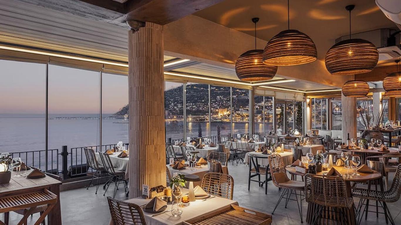 En Vie Beach Boutique Hotel - Adult Only