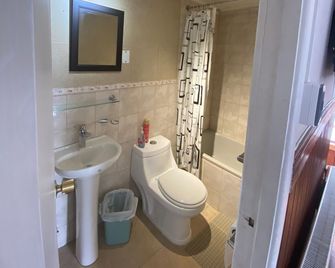 Hostal Ochen - פונטה ארנס