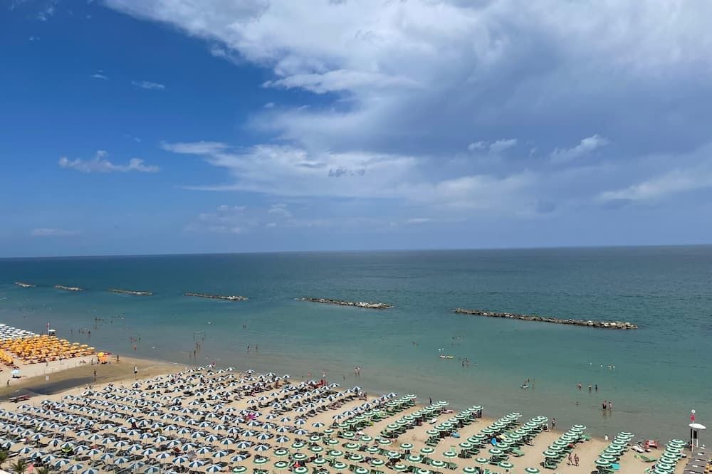 Hotel Caesar - פזארו - חוף