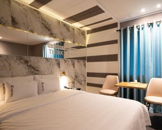 Gwangju Hanam Hotel E - Gwangju - Bedroom