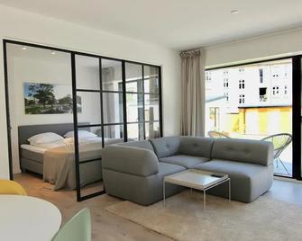 Fantastic apartment w private terrace - Aarhus - Living room