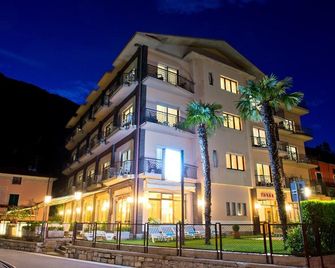 Hotel Europa - Porlezza - Gebäude