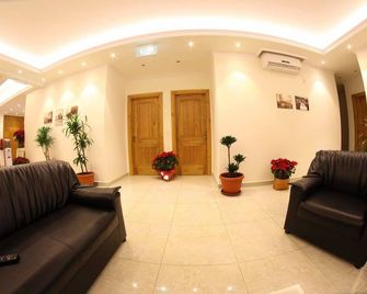 Hotel St Jean - Zahle - Lobby