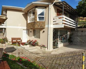 Pousada Bella Vista - Vale dos Vinhedos - Bento Gonçalves - Building