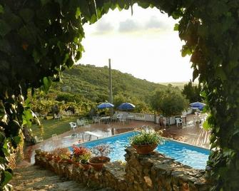 Agriturismo Vota, Relaxation Oasis, Pool, Family Holiday, Calabrian Cuisine - Nocera Terinese - Piscina