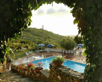 Agriturismo Vota, Relaxation Oasis, Pool, Family Holiday, Calabrian Cuisine - Nocera Terinese - Pool