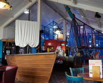 The Quays - Northampton - Bar