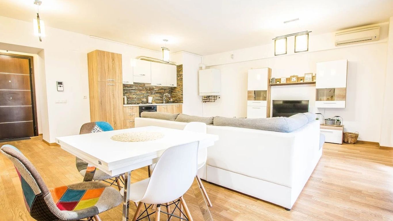 Platinum Rooms District 1 & 2