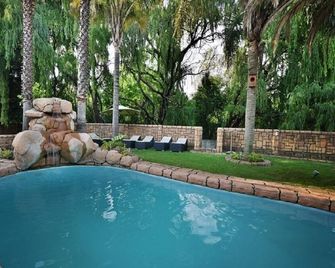 Family friendly invironment. - Randburg - Pool