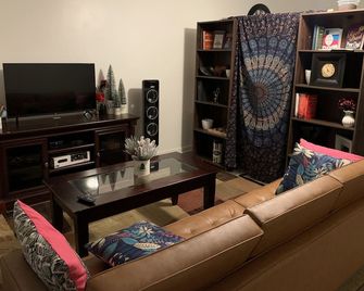 Priv Studio - Tuskegee - Living room