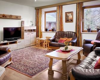 Double Room 2 People - Heilbad Burgwies, bed and breakfast - Stuhlfelden - Huiskamer