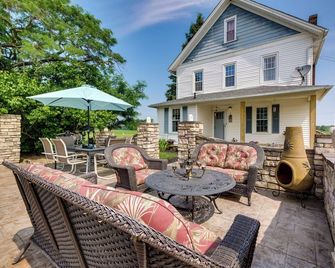 Countryside Home in Wooster w/ Patio & Fire Pit - Wooster - Terasa