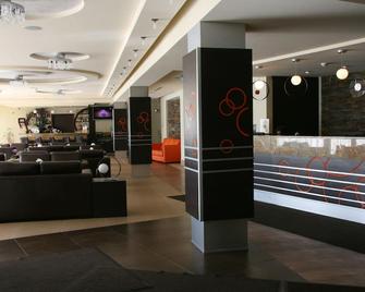 Hotel Elbrus Spa & Wellness - Szczyrk - Lobby