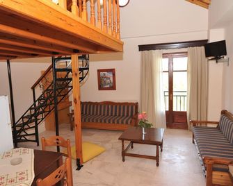 Miramare Studios - Petra - Вітальня