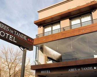 Hotel Aires de Tandil - Tandil - Gebouw
