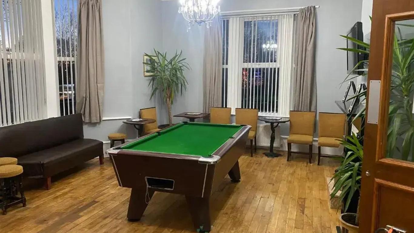Clifton House Hotel - B & B