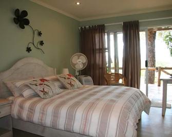 Marula Cottage Guest Lodge - Thabazimbi - Bedroom