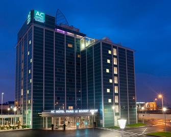 AC Hotel by Marriott Paris Le Bourget Airport - Le Bourget - Budova