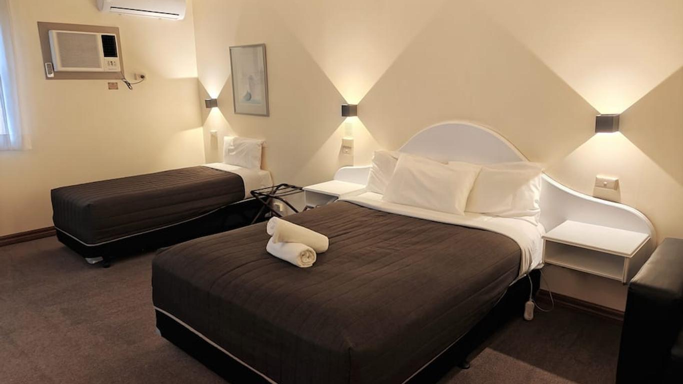 سانت جورجز موتور إن