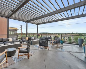 Modern 1BR near Irvine, 30 Day Stay - Santa Ana - Balcony