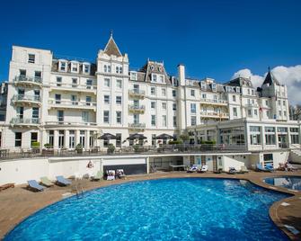 The Grand Hotel - טורקי - בר