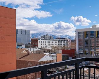Convention Ctr Luxury 1br Pool Gym Hot Tub - Salt Lake City - Balcony