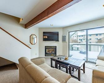Telemark 4 (4-Bedroom Condo) With Pool By RedAwning - Jeffersonville - Wohnzimmer