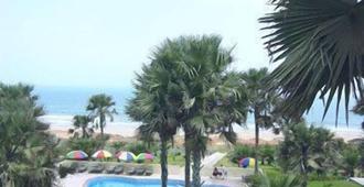 Golden Beach Hotel - Bijilo - Piscina