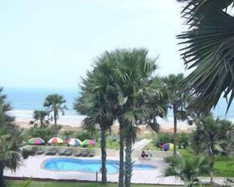 Golden Beach Hotel - Bijilo - Pool