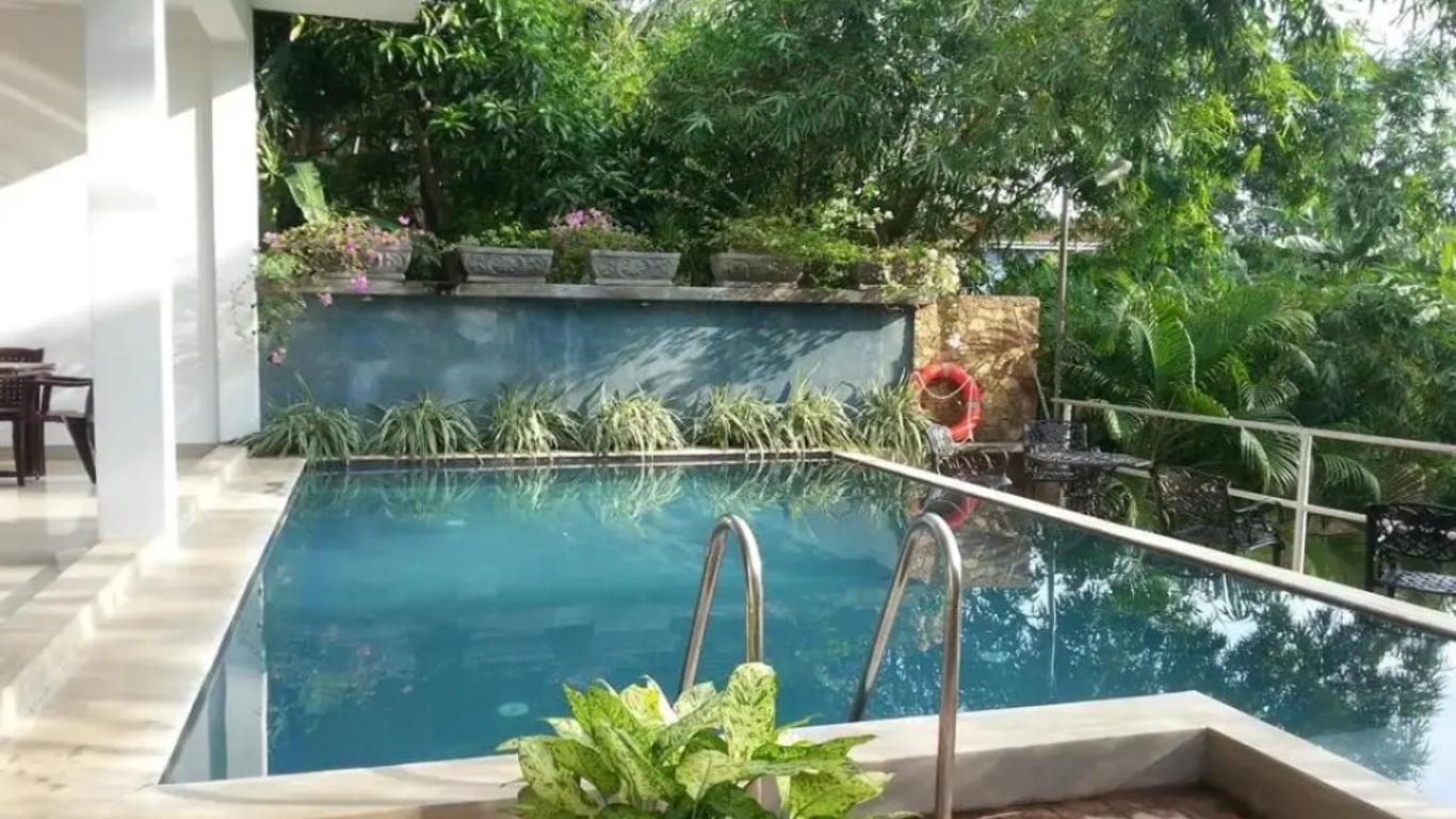 Summer Side Residence